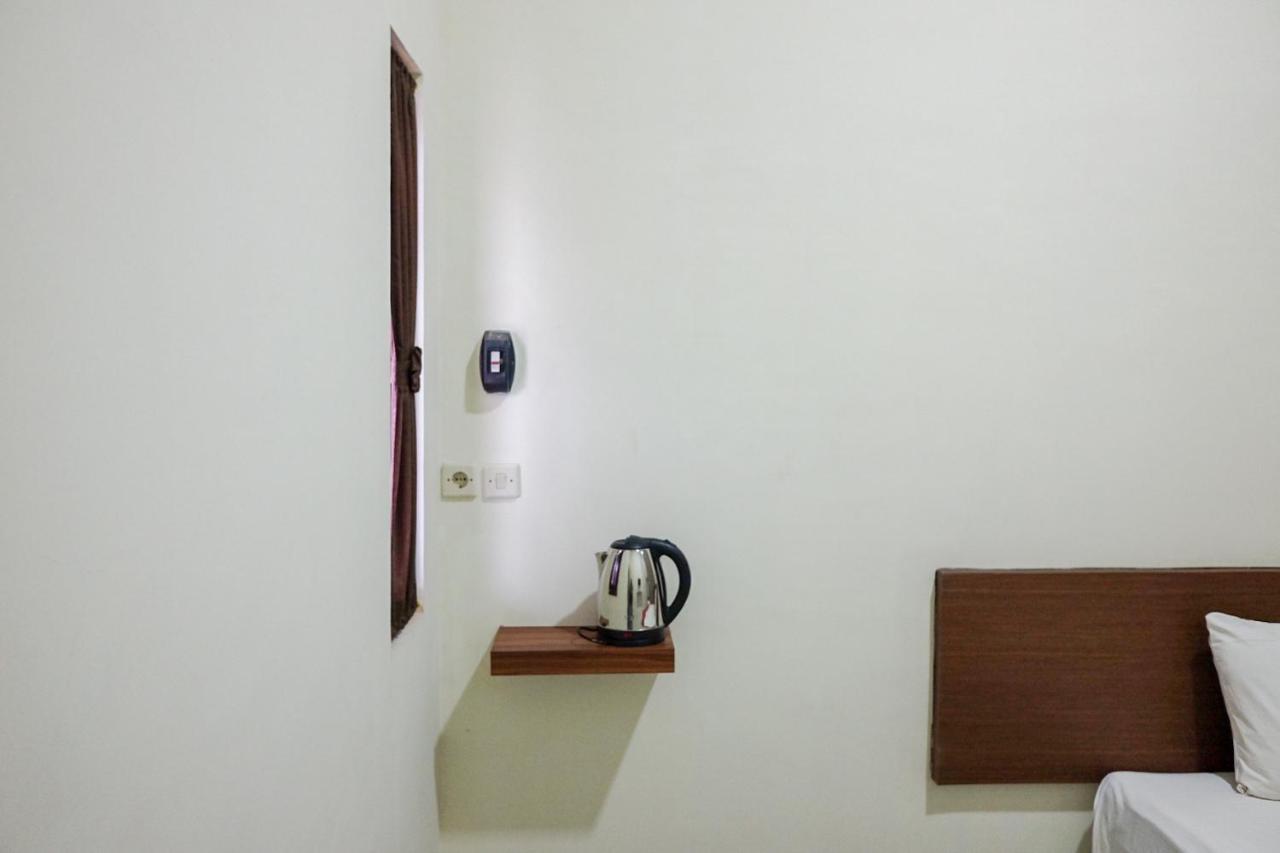 Hotel Reddoorz Syariah Near Exit Tol Pemalang Comal 2 Exterior foto