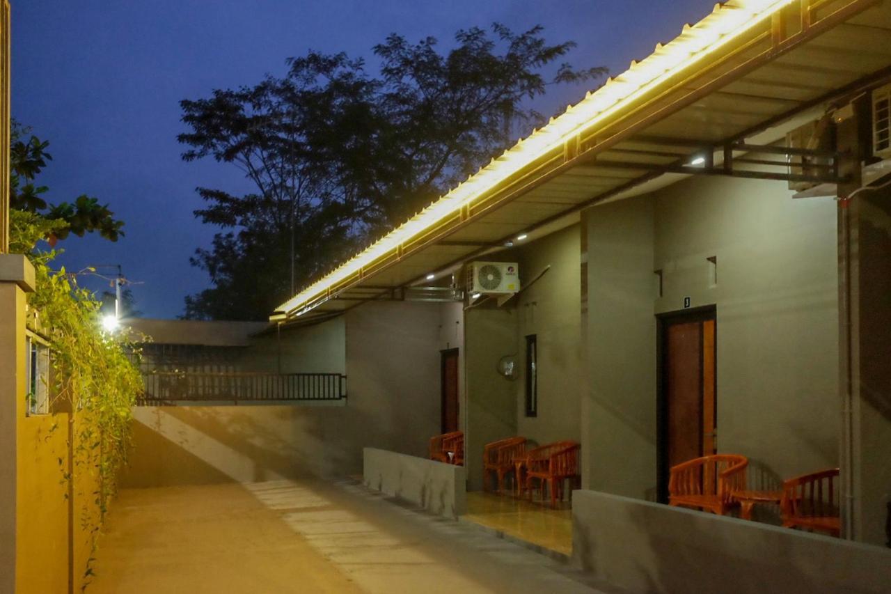 Hotel Reddoorz Syariah Near Exit Tol Pemalang Comal 2 Exterior foto