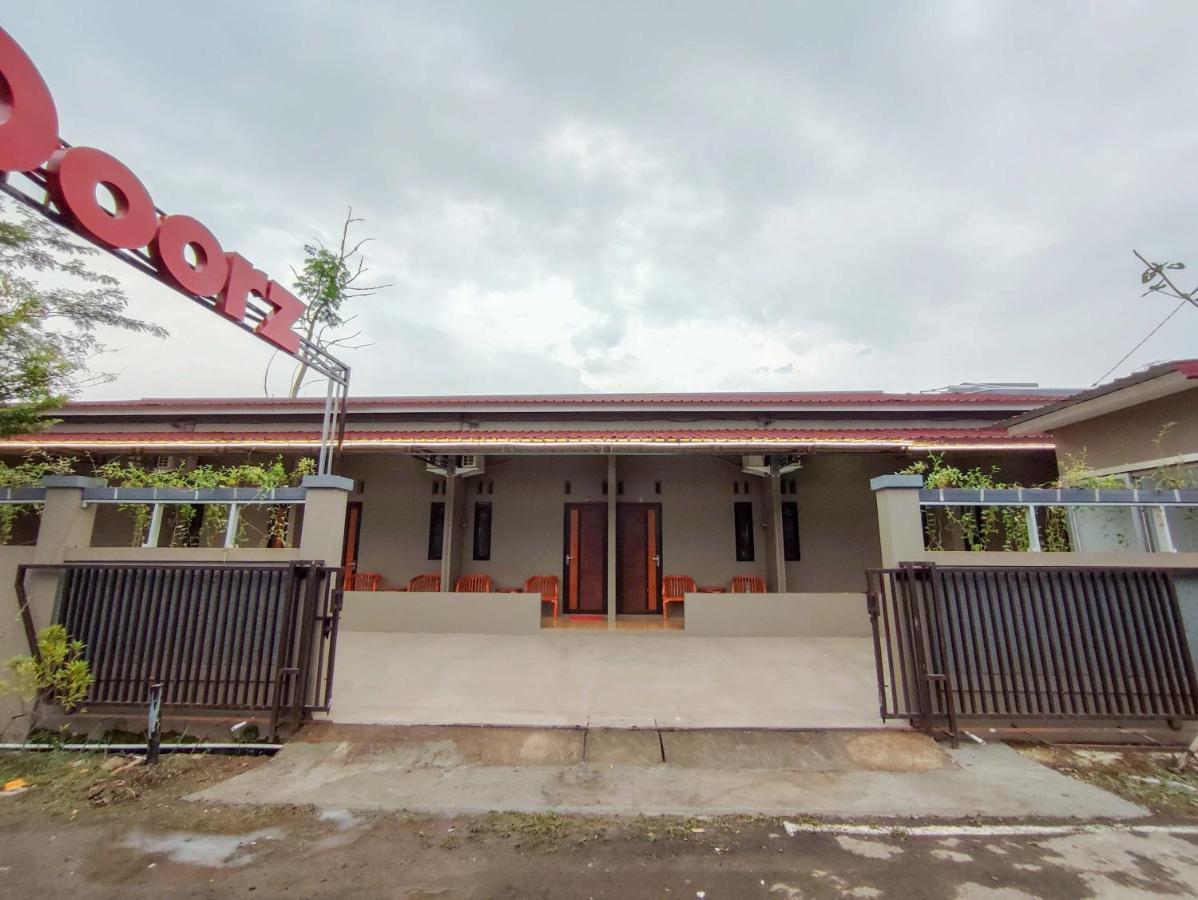 Hotel Reddoorz Syariah Near Exit Tol Pemalang Comal 2 Exterior foto